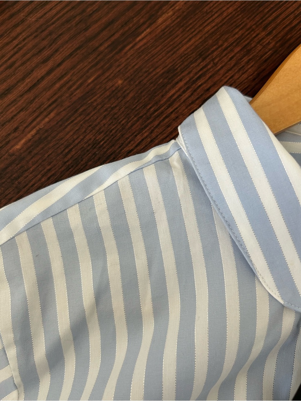Banana Republic Riley Light Blue and White Stripe Button-Down Shirt Size 12 NEW - Picture 7 of 8